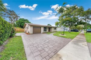 1821 N 48th Ave, Hollywood, FL 33021 Sold 09/30/24