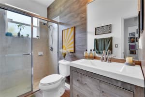 130 NE 28th Ter, Homestead, FL 33033 Sold 02/03/25