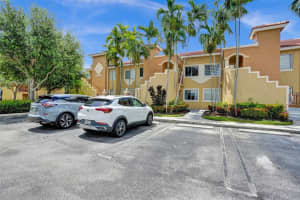 7910 NW 7th St 102, Pembroke Pines, FL 33024 Sold 09/11/24