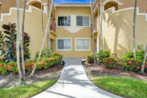 7910 NW 7th St 102, Pembroke Pines, FL 33024 Sold 09/11/24