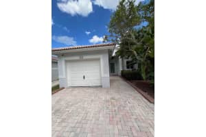 1013 NW 170th Ave, Pembroke Pines, FL 33028 Sold 08/23/24