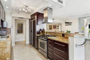 20191 E Country Club Circle 1911, Aventura, FL 33180 Sold 12/12/24