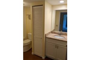 4191 Forest Hill Dr 234, Hollywood, FL 33026 Sold 03/26/25