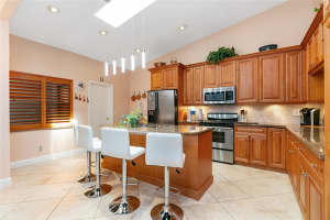702 Deer Creek North Shore Dr 702, Deerfield Beach, FL 33442 Sold 08/29/24