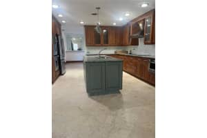 6736 Schooner Ter, Margate, FL 33063 Sold 09/16/24