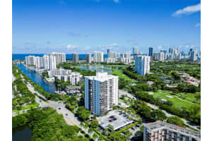 3375 N Country Club Dr 709, Miami, FL 33180 Sold 09/16/24
