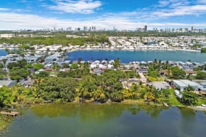 3320 SW 32nd Ave, West Park, FL 33023 Sold 09/13/24
