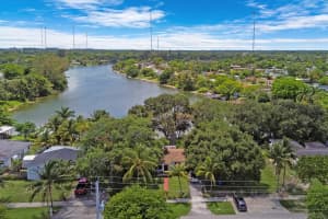 3320 SW 32nd Ave, West Park, FL 33023 Sold 09/13/24