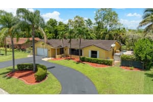 2605 NW 114th Ave, Coral Springs, FL 33065 Sold 12/17/24