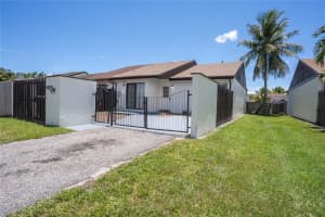 5606 Biscayne Dr, Greenacres, FL 33463 Sold 09/06/24