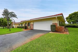 4431 NW 13th Ave, Deerfield Beach, FL 33064 Sold 11/18/24