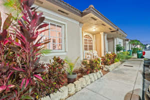 13813 SW 170th Ter 13813, Miami, FL 33177 Sold 09/11/24