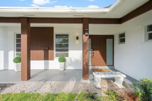 16541 SW 102nd Ct, Miami, FL 33157 Sold 05/09/25