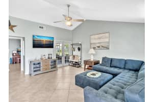 5483 Courtney Cir, Boynton Beach, FL 33472 Sold 09/27/24