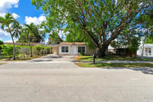 4937 SW 13th St, Fort Lauderdale, FL 33317 Sold 10/07/24