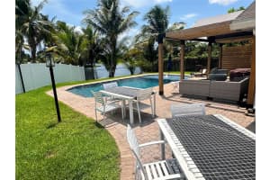 4860 SW 104th Ave, Cooper City, FL 33328 Sold 12/04/24