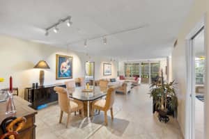 3930 Oaks Clubhouse Dr 405, Pompano Beach, FL 33069 Sold 10/30/24