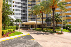 100 Golden Isles Dr 408, Hallandale Beach, FL 33009 Sold 08/28/25