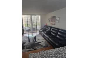 600 Three Islands Blvd 813, Hallandale Beach, FL 33009 Sold 11/01/24