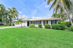 921 SW 75th Ter, Plantation, FL 33317 Sold 12/13/24