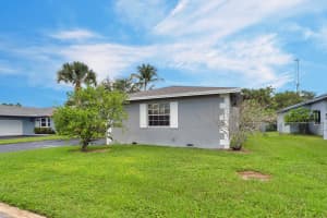 8822 NW 75th Ct, Tamarac, FL 33321 Sold 09/25/24