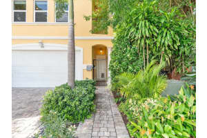 850 NE 16th Ave 850, Fort Lauderdale, FL 33304 Sold 05/30/25