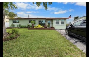 1317 SE 2nd Ave, Deerfield Beach, FL 33441 Sold 12/30/24