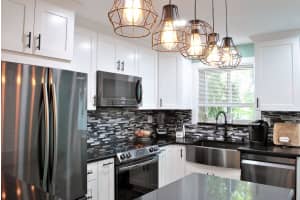 1125 NW 30 8, Wilton Manors, FL 33311 Sold 12/10/24