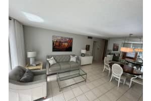 500 NE 14th Ave 206, Hallandale Beach, FL 33009 Sold 10/04/24