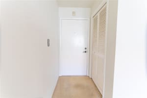 12 NE 19th Ct 112A, Wilton Manors, FL 33305 Sold 12/02/24