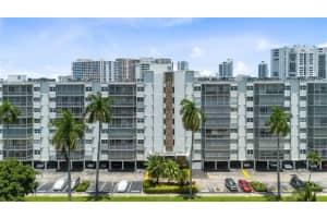 400 Diplomat Pkwy 403, Hallandale Beach, FL 33009 Sold 09/27/24