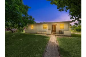 1850 NW 126th St, Miami, FL 33167 Sold 09/11/24