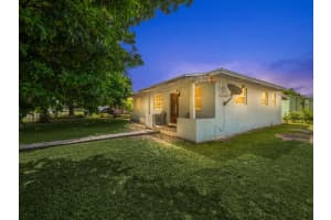 1850 NW 126th St, Miami, FL 33167 Sold 09/11/24