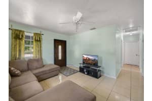 1850 NW 126th St, Miami, FL 33167 Sold 09/11/24