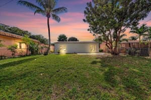 121 NW 53rd St, Oakland Park, FL 33309 Sold 09/20/24