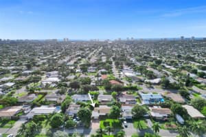 570 SE 2nd Ave, Pompano Beach, FL 33060 Sold 10/11/24