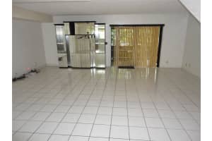 2739 NW 47th Ln 2739, Fort Lauderdale, FL 33313 Sold 09/12/24