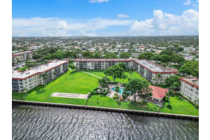 3150 NE 48th Ct 402, Lighthouse Point, FL 33064 Sold 11/12/24