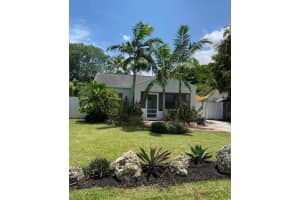 2410 Arthur St, Hollywood, FL 33020 Sold 01/20/25
