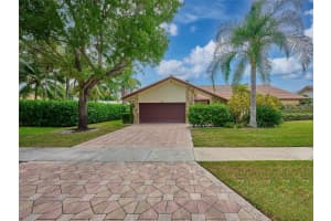 426 Deer Creek Woodlake Ln, Deerfield Beach, FL 33442 Sold 11/15/24