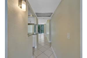 9420 Poinciana 309, Davie, FL 33324 Sold 11/15/24