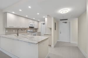 2901 S Palm Aire Dr 106, Pompano Beach, FL 33069 Sold 01/17/25