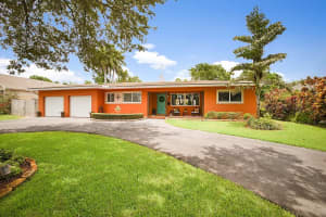 901 NE 3rd St, Pompano Beach, FL 33060 Sold 01/06/25