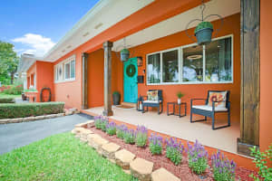 901 NE 3rd St, Pompano Beach, FL 33060 Sold 01/06/25