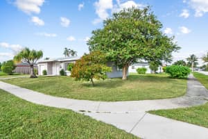 6802 Stardust, Pompano Beach, FL 33068 Sold 10/03/24
