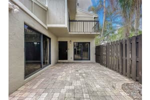 13296 NW 5th CT, Plantation, FL 33325 Sold 09/23/24