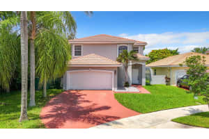 4001 W Silverado Cir, Hollywood, FL 33024 Sold 09/16/24