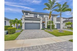 10495 S Lago Vista Circle, Parkland, FL 33076 Sold 01/30/25