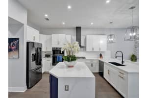 10495 S Lago Vista Circle, Parkland, FL 33076 Sold 01/30/25