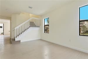 10305 W 33rd Way 10305, Hialeah, FL 33018 Sold 04/14/25